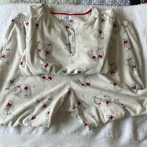 Plus size pajamas brand is Carole Hochman